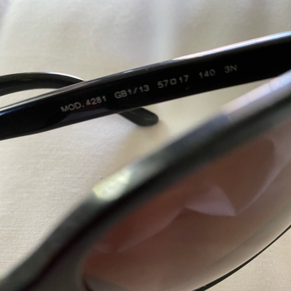 Versace sunglasses - Picture 4 of 5